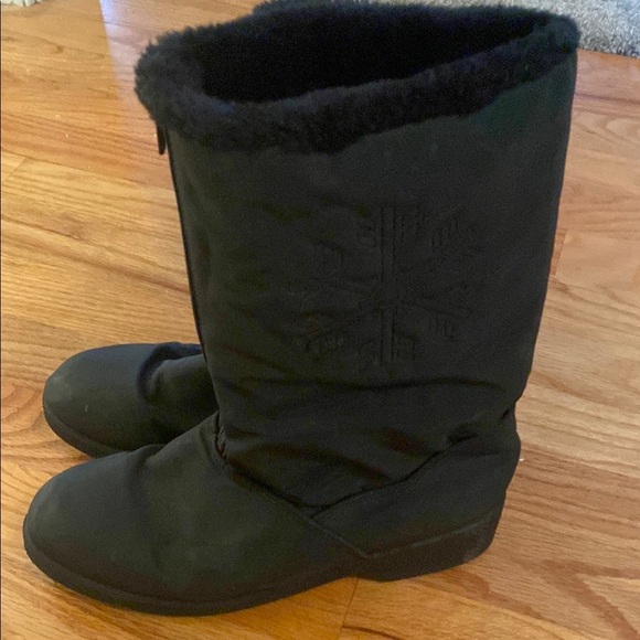 Shoes - Women's Black Winter Boots